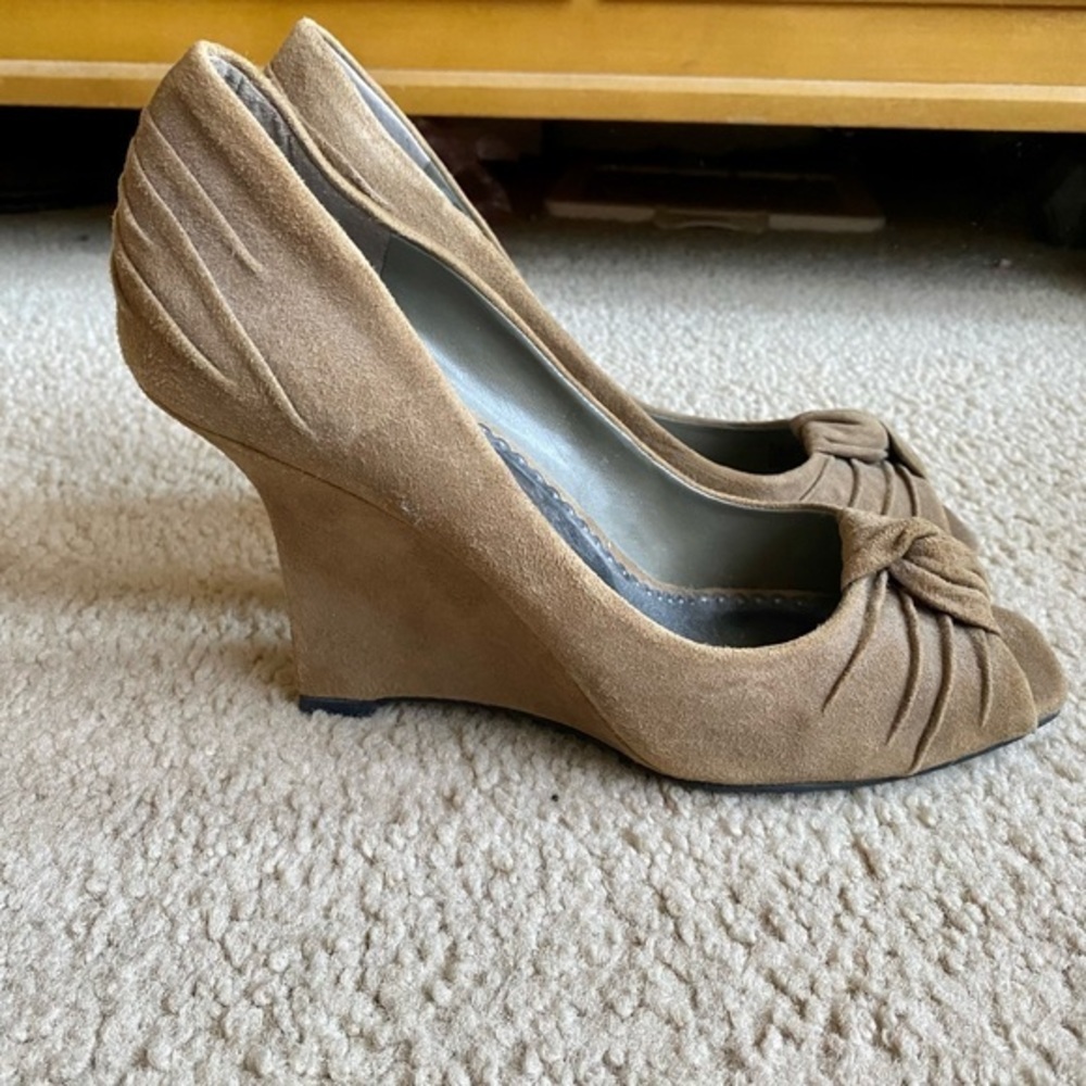 BCBG Taupe peep toe slip on wedge heels